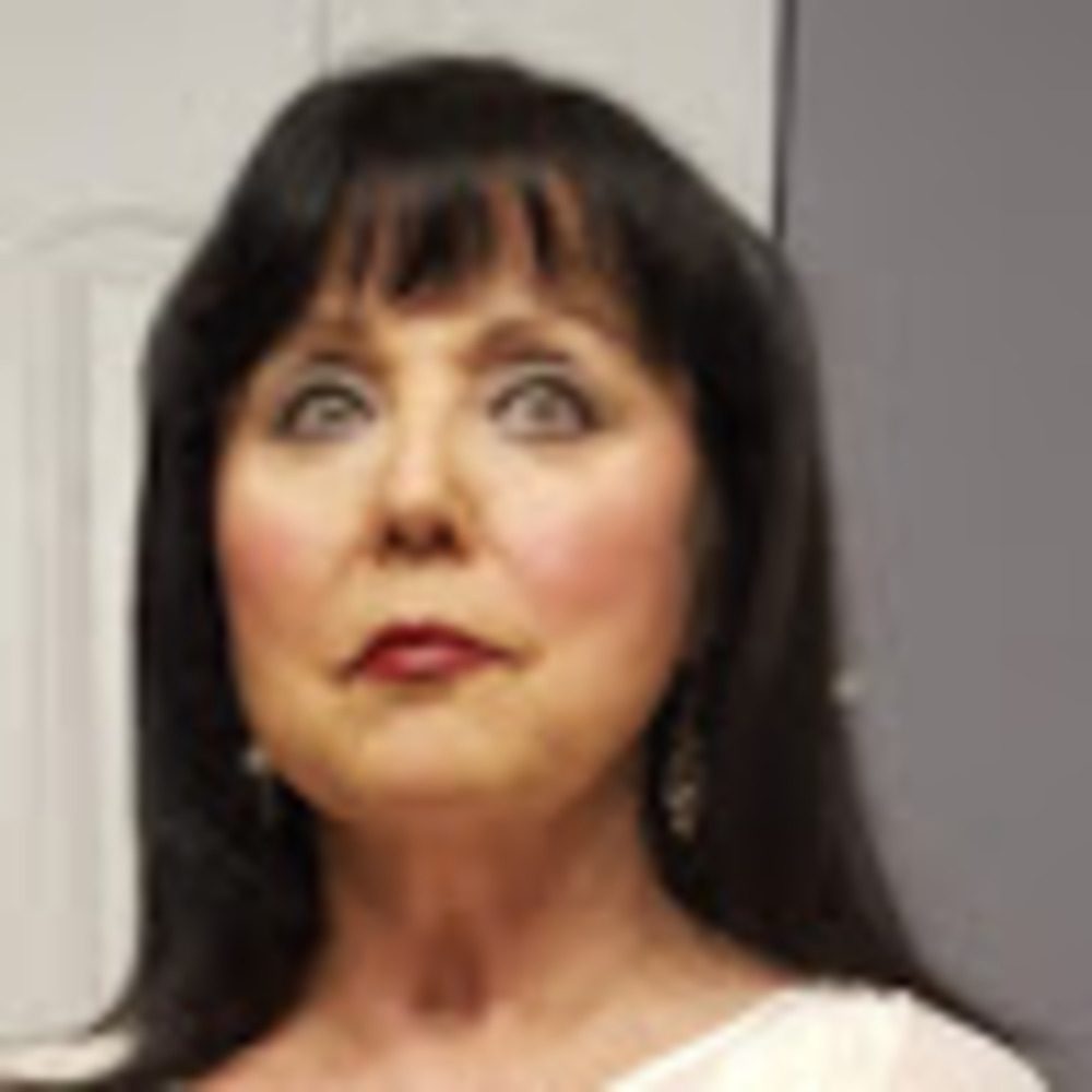 Meet your Posher, Julie